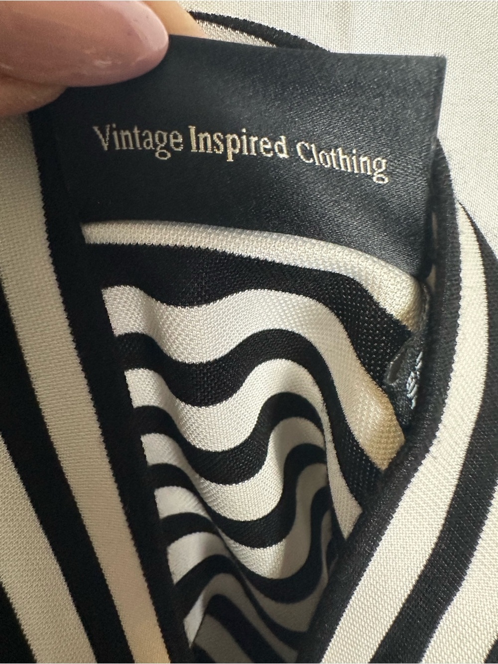 Voodoo Vixen Black and White Striped Pencil Skirt XXL NWOT Vintage style pinup - Picture 5 of 7